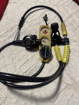 SCUBAPRO S500+MK25 Ultra Light REGULATOR  (used) - Image 1 of 4