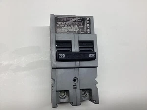 Disyuntor Milbank UQFP200 2 polos 200 amperios 240 V 10 kAIC probado - Imagen 1 de 8