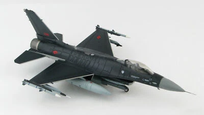 HOBBY MASTER HA3872 1/72 F-16C Falcon Red Flag AK Interim Scheme USAF 354th Wing - Image 1 of 4