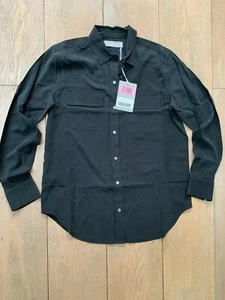 Everlane Washable Silk Relaxed Shirt in black, size 00 - Picture 1 of 1