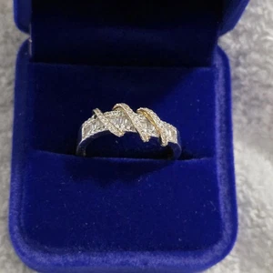 Anillo de plata de ley 925 con piedra baguette de dos tonos para mujer talla 10 cruzada envolvente - Imagen 1 de 12