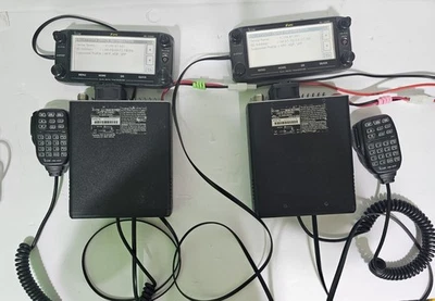 icom id-5100a con módulos Bluetooth UT-133 instalados Foto 1 de 4