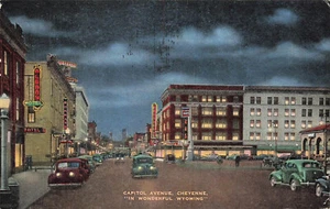 DE COLECCIÓN CHEYENNE WY WYOMING LINO POSTAL CAPITOL AVE AT NIGHT 1946 050223 S - Imagen 1 de 2