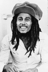 BOB MARLEY IN CAP SMILING 24x36 inch Poster - Picture 1 of 1