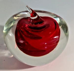 Vintage Murano Sommerso Art Glass Apple Paper Weight Clear Red Center Hand Blown - Picture 1 of 10