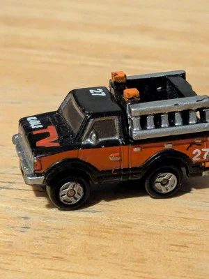 1986 Micro Machines Galoob Datsun Rescue Truck 有线电视黑色红色 — 第 1/4 张图片