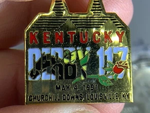 Prendedor de tachuela vintage Churchill Downs 1991 Derby de Kentucky T-1773 - Imagen 1 de 2