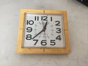 Vintage MCM Yellow General Electric Wall Clock Model 2203 Retro Works 60s? Old - Picture 1 of 9