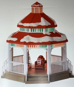 2020 Hallmark Sound-A-Light Santa's Pavillon Neu in OVP - Bild 1 von 6