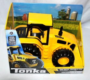 Tonka Steel Classic Farm Tractor 2023 New In Box 1/16 Scale - Picture 1 of 6