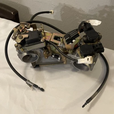 2002 Suzuki Vstrom DL 1000 módulo corpo do acelerador 13405-06G51 13580-06G00 - Imagem 1 de 4