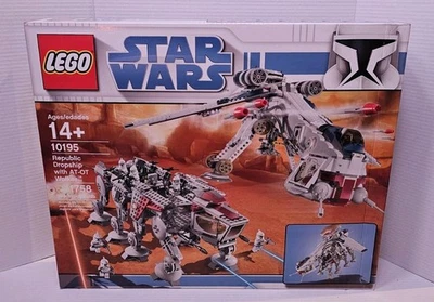 LEGO Star Wars: Republic Dropship con AT-OT Walker (10195) NUEVO SELLADO  Foto 1 de 4