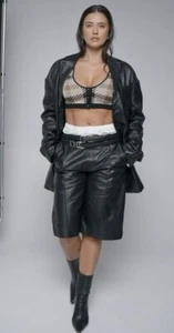 Pantalones Cortos Rokh x H&M Doble Cintura Cuero Hasta la Rodilla Negro Talla W 32R EUR 46 Nuevos - Imagen 1 de 23