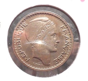 CIRCULATED 1949 10 FRANCS  FRENCH COIN! (81615) - Picture 1 of 3