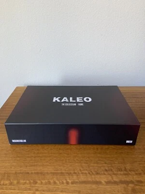 Caja de regalo Kaleo Colisseum Roma 2024 con mercancía única nunca vendida Foto 1 de 4