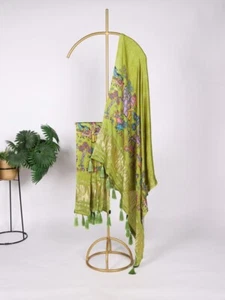 Parrot Green Stylish Pure Gaji Silk Dupatta With Print Work For Women & Girls - Bild 1 von 8
