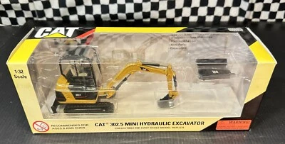 Norscot CAT 302.5 Mini Tracked Hydraulic Excavator w/Tools-Yellow/Black-1:32 MIB - Image 1 of 4