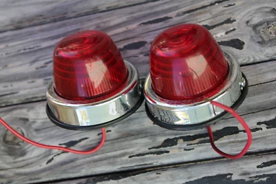 Yankee 975 tail Light Hotrod Ratrod Vintage Pair chrome plastic lens - Image 1 of 4