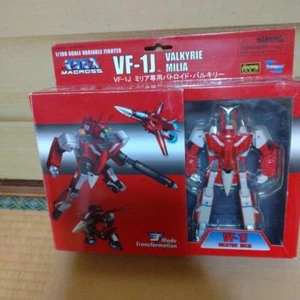 Toynami Macross VF-1J Milia Exclusive Battroid Valkyrie Transformation Figure - Picture 1 of 8