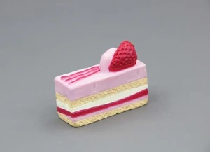 American Girl strawberry cake for 18'' doll Tea for Two Set - Picture 1 of 3