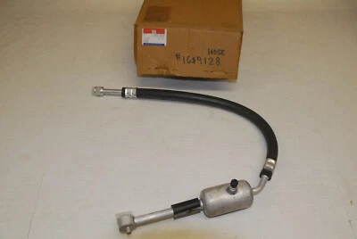 1982, 1983 CADILLAC DEVILLE/FLEETWOOD NOS A/C COMPRESSOR HOSE & MUFFLER ASSEMBLY - Изображение 1 из 3