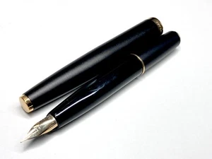 Sailor Matt Black Axis 18 K F Mini Füllfederhalter sehr seltene Farbe unbenutzt - Bild 1 von 11