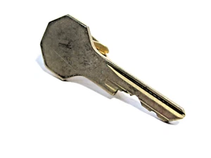 Key ( Removable )  Tie Bar Clip Locksmith Collectible #J-63 - Picture 1 of 8