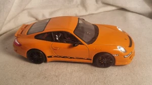Welly Porsche 911 GT3 RS naranja 1:18 S031-35 - Imagen 1 de 21