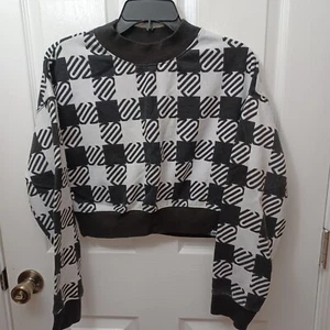 GIRLS JUSTICE SPORT BLACK AND WHITE PULLOVER CROPPED SWEATER SIZE LARGE 12/14 - Picture 1 of 12