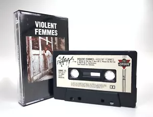 VIOLENT FEMMES (SELF TITLED Cassette SMMC15 *RARE PAPER LABELS/NOT ON DISCOGS* - Picture 1 of 9