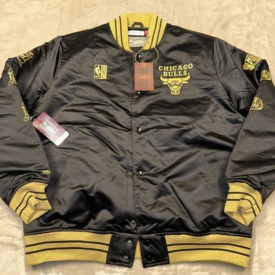 Chaqueta de bombardero satinada Mitchell & Ness HWC City Connect de los Chicago Bulls nueva con etiquetas - X-grande Foto 1 de 4