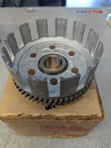 Suzuki Clutch Basket - 21200-10000 - New - NOS - Picture 1 of 5