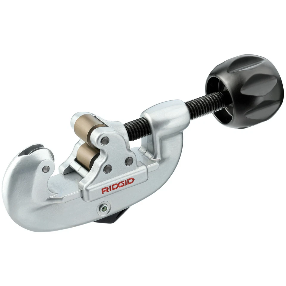 RIDGID 32940 Screw Feed No.30 Tubing and Conduit Cutter 79mm Capacity 32940 - Image 1 of 1
