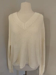 NWT Time & Tru Cream V Neck LS Sweater Sz XXL Oversized Sleeve Sweater Blouse - Picture 1 of 7