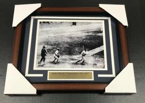BABE RUTH HITS 60TH HOME RUN 1927 NEW YORK YANKEES FRAMED 8X10 PHOTO - Picture 1 of 2