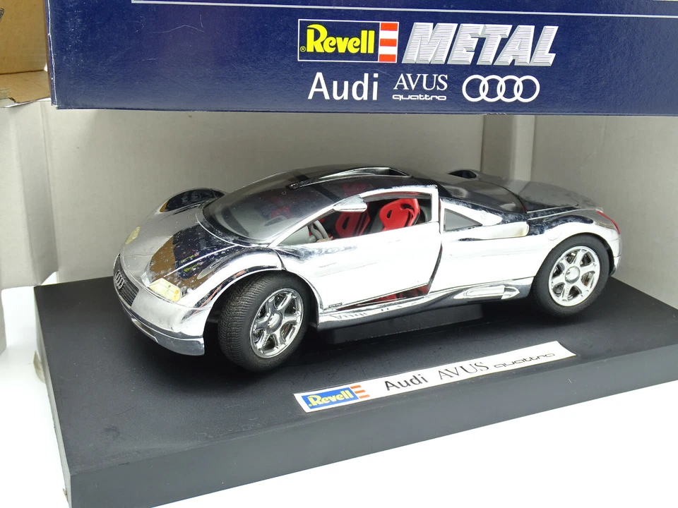 Revell 1/18 - Audi Avus Quattro Concept Car Chrome - Image 1 of 1