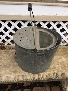 Rare Vintage Large Antique Galvanized Metal Minnow Bait Bucket - Picture 1 of 12