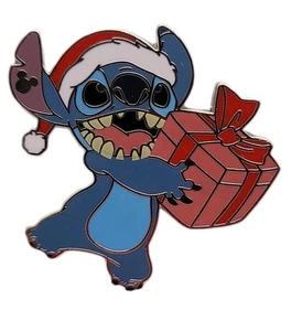 Hidden Disney Pin 2024 Stitch Holidays Christmas Santa Claus Chaser #165123 Ship - Picture 1 of 11