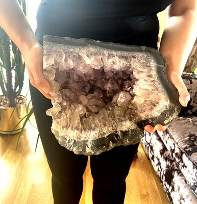 Amethyst Natural 7.84 Kilos 25cm Long From Brazil Geode Reiki Crystal Cluster  - Image 1 of 4