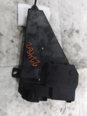 Fuse Box Engine Trunk Mounted Fits 06-10 BMW 650i 587084 - Image 1 of 4