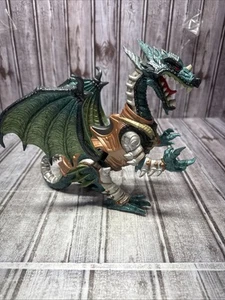 Chap Mei Drachen Figur Legends of Medieval Knights grün Sattel Spielzeug - Bild 1 von 7