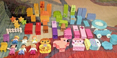 LEGO Duplo: Ladrillos, Piezas, Ladrillos Animales y 6 Figuras 100+ Colores Pastel/Luz Foto 1 de 4