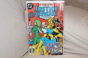 1989 DC Comics Justice League America #31 Comic Book Hughes Cover Dr. Fate - Picture 1 of 7
