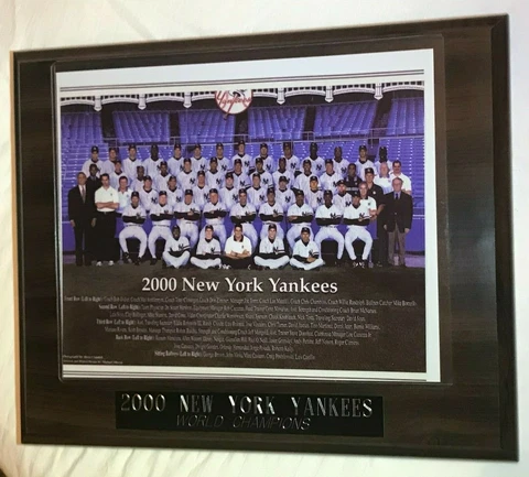 NY Yankees 2000 World Series Champions Team Vintage Wooden Wall Plaque Cover