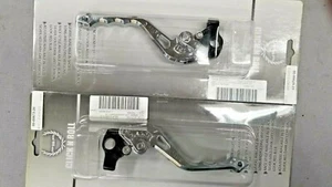 Palancas de embrague y freno ajustables Ducati Monster 600 94-01 y 620 02 PSR nuevo de lote antiguo - Imagen 1 de 6