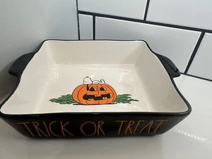 Cazuela Rae Dunn Peanuts Truco o Trato HALLOWEEN Snoopy Plato para Hornear Nueva con Etiquetas - Imagen 1 de 5
