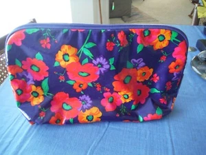 LADIES TRAVEL CASE - Picture 1 of 1