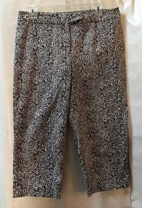 Kenneth Cole Brown,White Capri Cropped Pats Size 12 - Picture 1 of 3