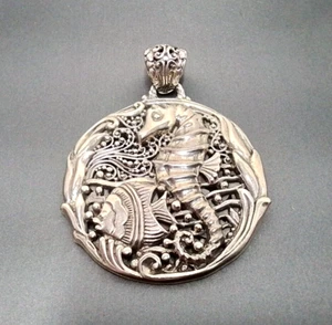 SARDA Sterling Silver Seahorse Medallion Pendant 25.3 G - Picture 1 of 5