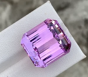 VVS 43,73 Ct Pietra Preziosa Kunzite Rosa Naturale Taglio Smeraldo dall'Afghanistan - Foto 1 di 4